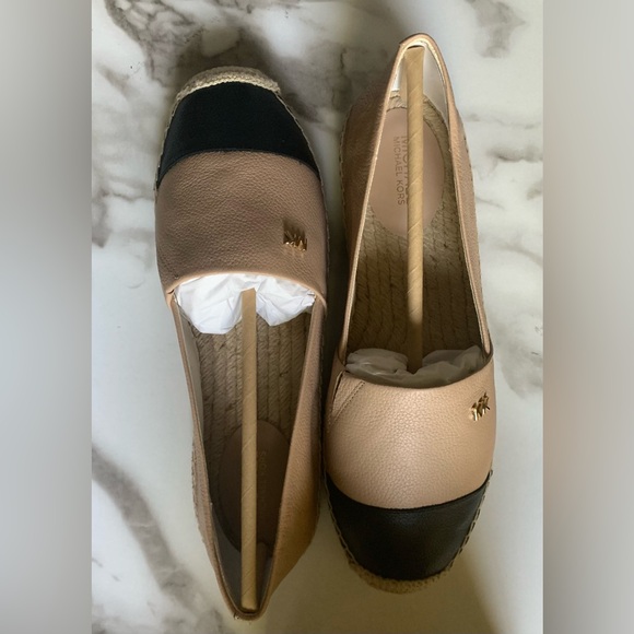 Michael Kors Kendrick Color Block Flat Espadrilles - Picture 1 of 9